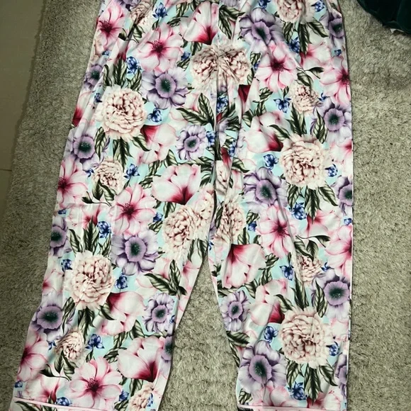LADIES SATIN FLORAL PJ SET - Picture 5 of 6